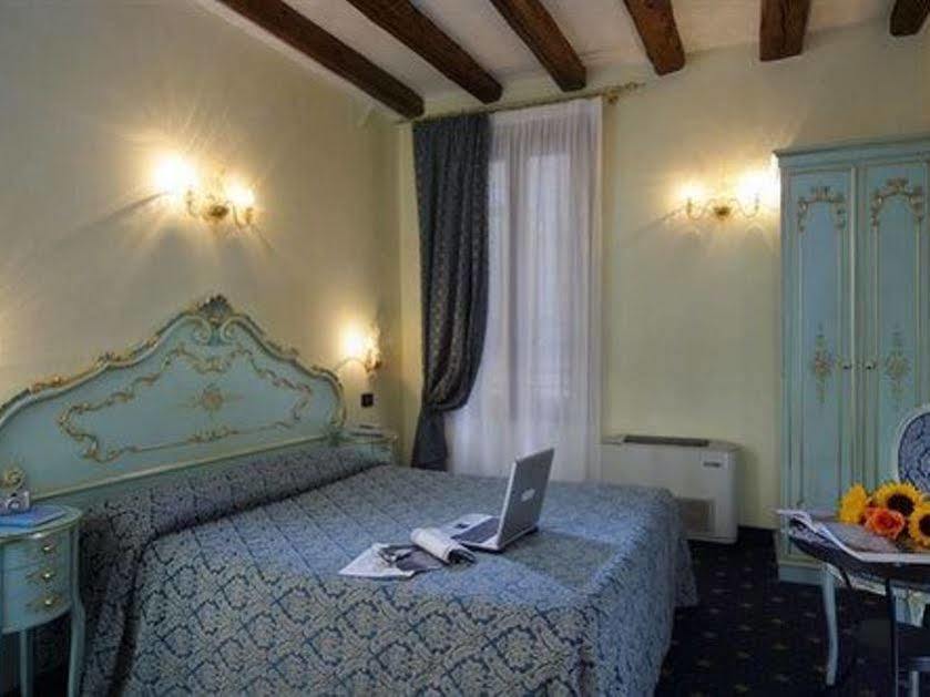Ca' Zose Pensión Venecia